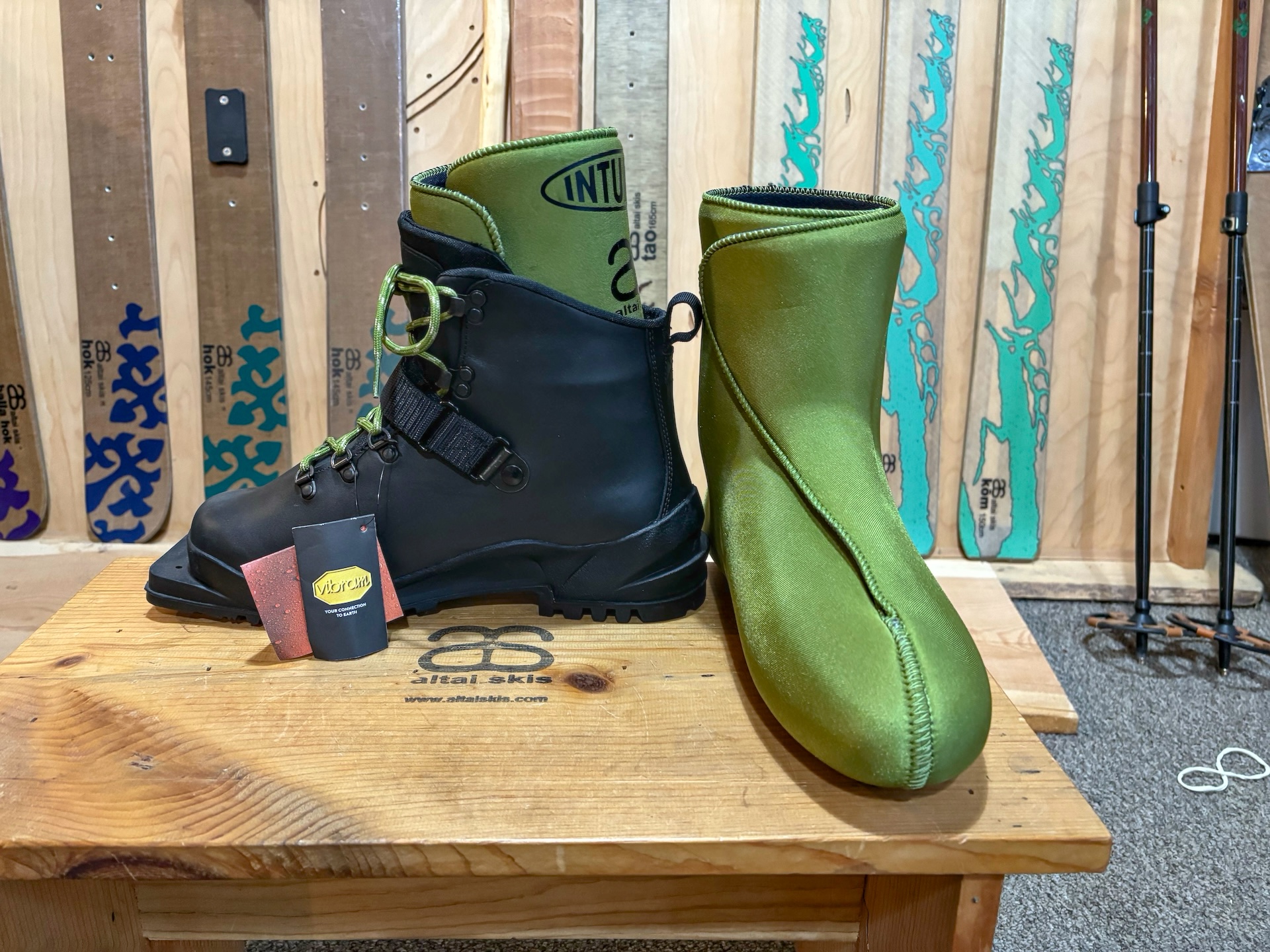 Altai Skis Winter - a light weight double boot - Image 4